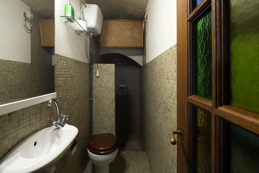 Holi-rent Historic House Next To The Alcazar Appartement *