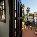 Holi-Rent Puerta Judería